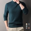Warmer Herrenpullover mit weichem Strick und Rundhalsausschnitt Warmer Herrenpullover mit weichem Strick und Rundhalsausschnitt