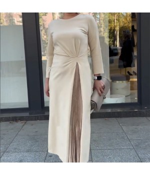 Weihnachtsverkauf - 50 % RABATTLangrmliges Kleid mit Rundhalsausschnitt, gerüschtem Saum